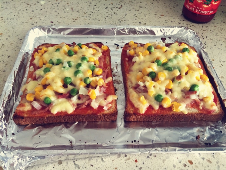 吐司培根小批萨