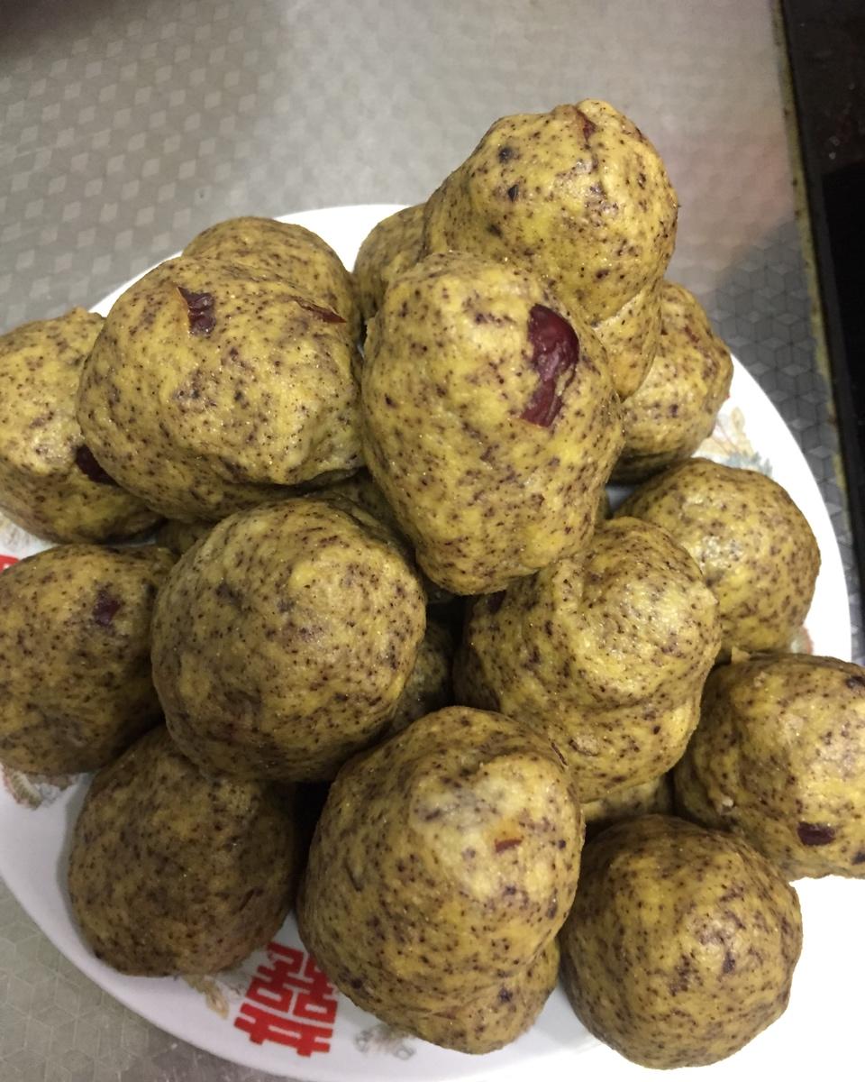 黑豆面窝窝头