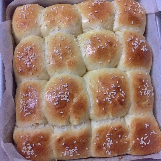 大人小孩都爱不释口的【蜂蜜牛奶小餐包】