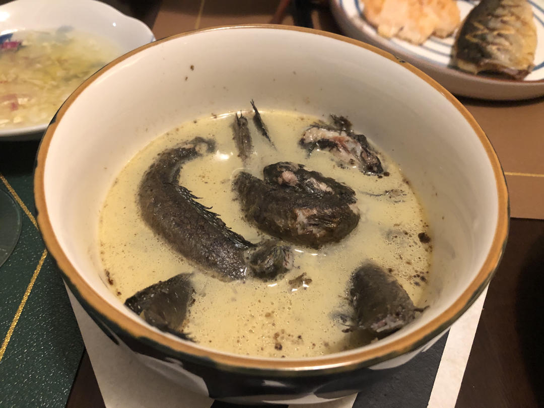 鲜香跳跳鱼（弹涂鱼）浓汤