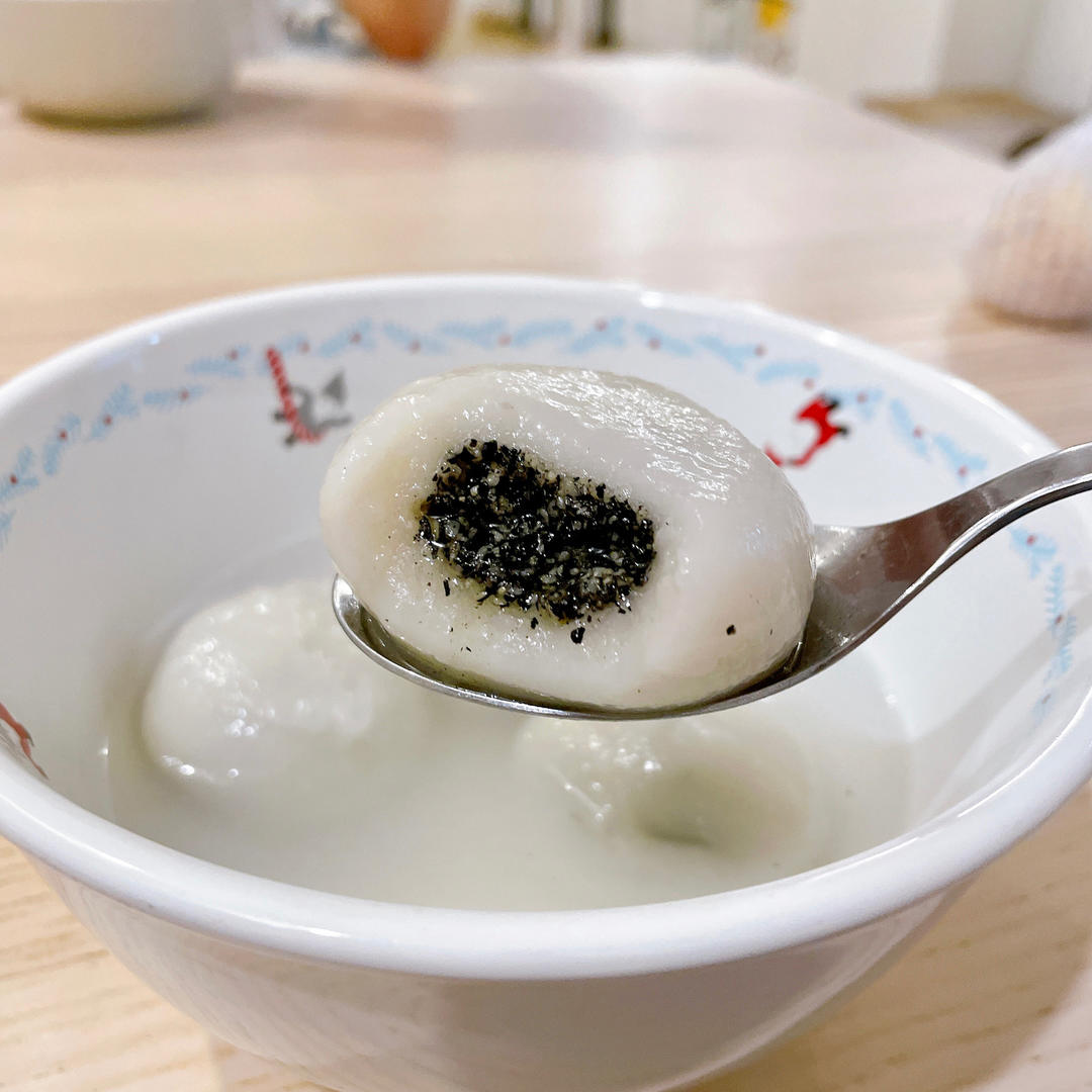 黑芝麻汤圆