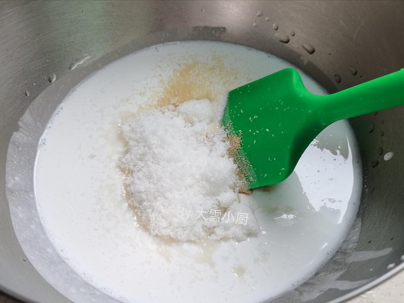 纯奶手撕吐司的做法 步骤1