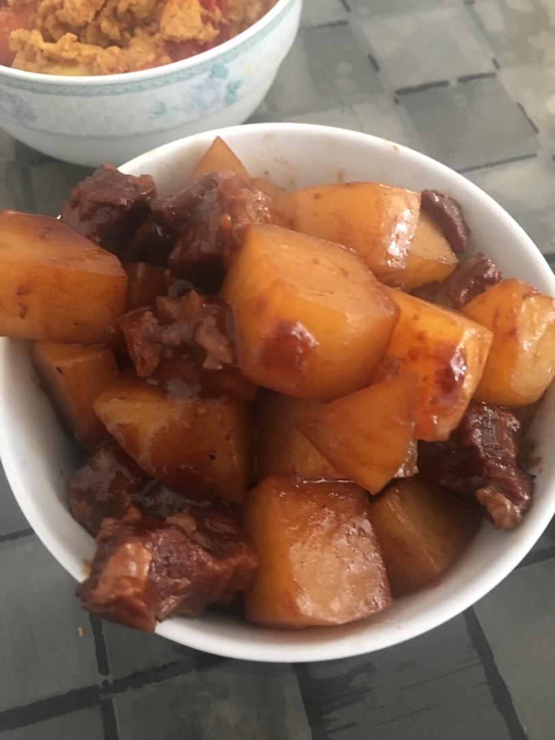 土豆炖牛肉