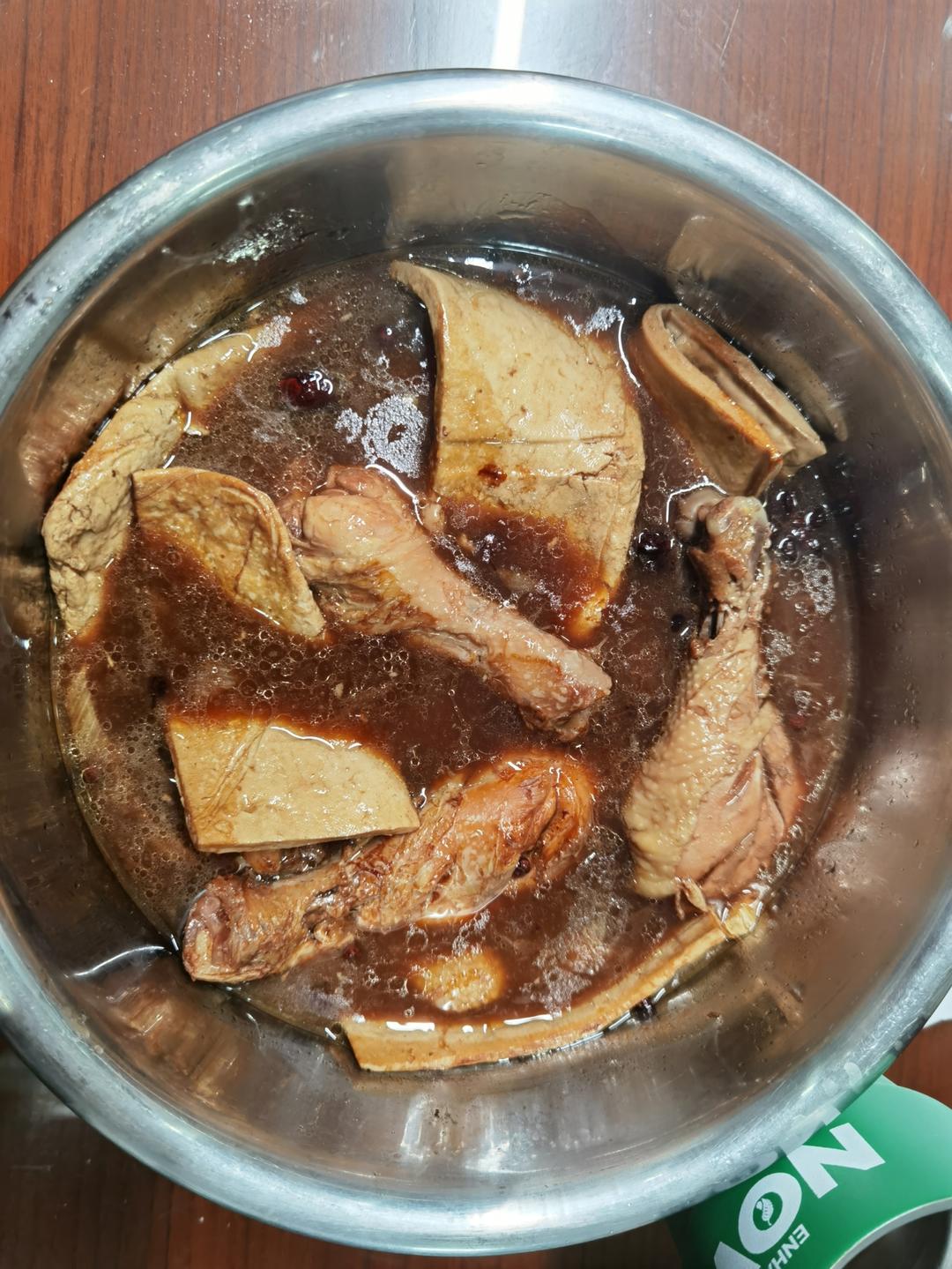 秘制沙县小吃卤鸡腿
