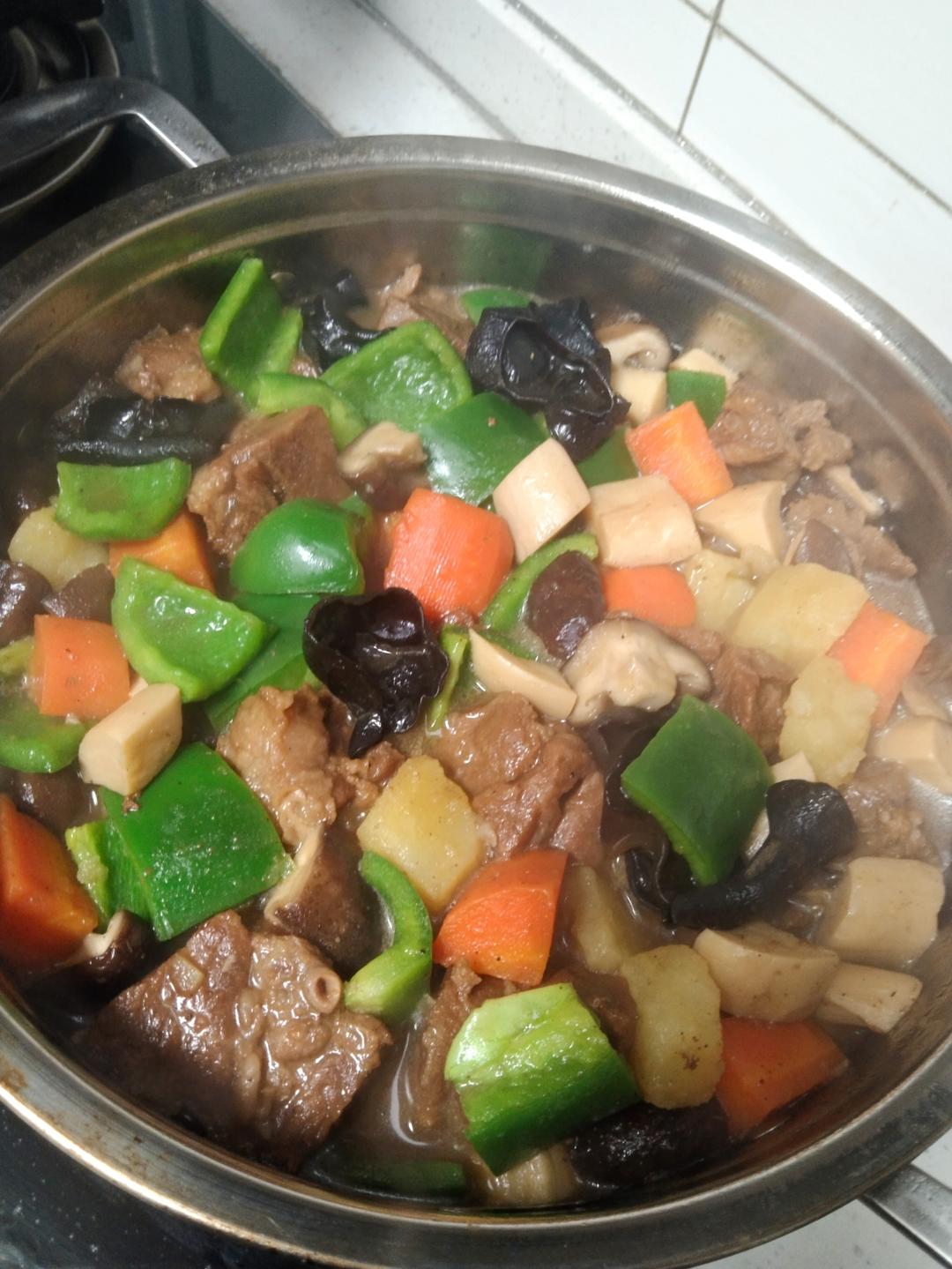 黄焖牛肉