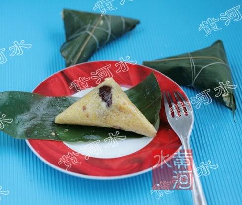 蜜枣黄米粽子的做法