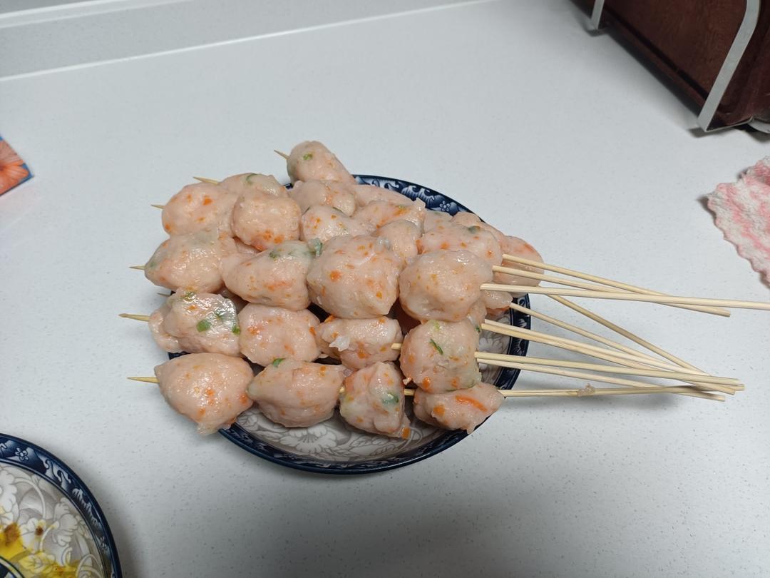 绝对秒杀饭店的番茄鱼丸面（附鱼丸做法）