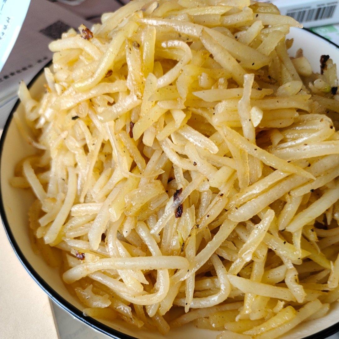 酸辣土豆丝的家常做法 超级下饭