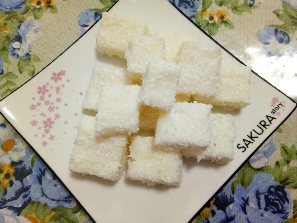 完胜85‘C的牛奶椰蓉小方