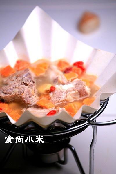 红枣栗子排骨汤的做法
