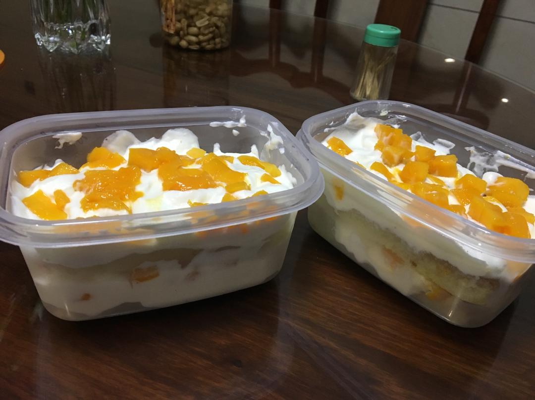 水果盒子蛋糕