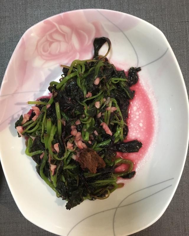 蒜茸炒红苋菜
