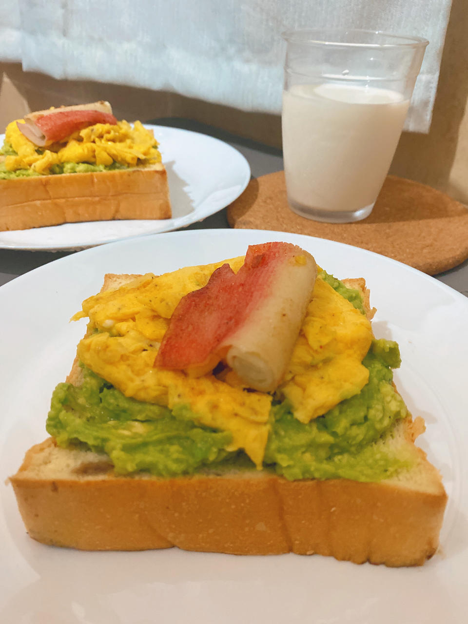 牛油果蛋滑虾仁三明治