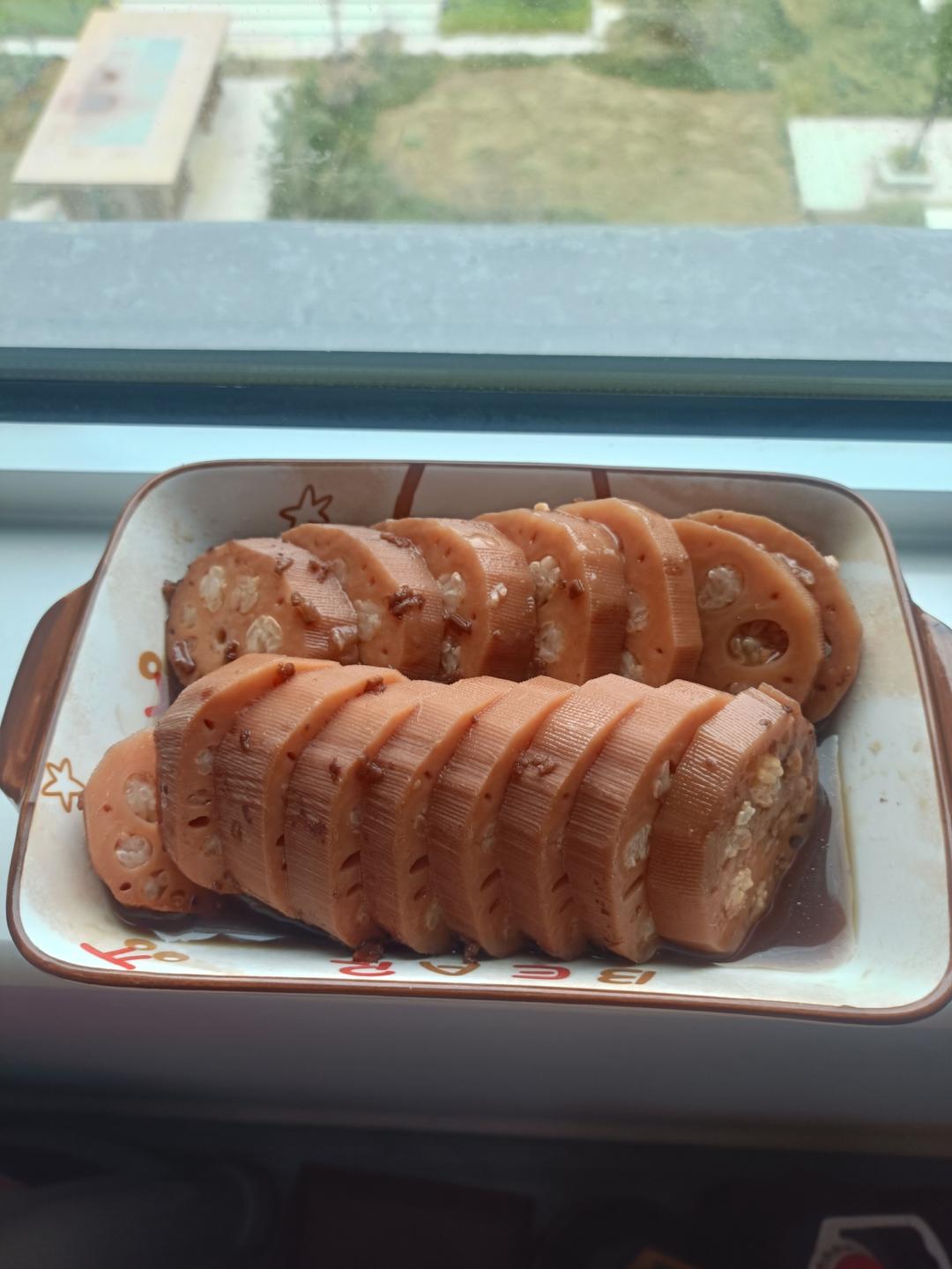 粉糯糯的糖藕-一吃就爱上的那种