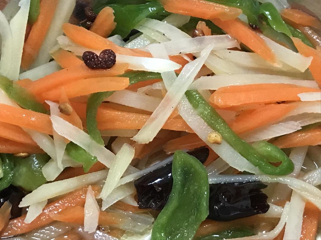 难怪饭店的炝拌土豆丝好吃！原来家里差了这3点，赶快试试吧