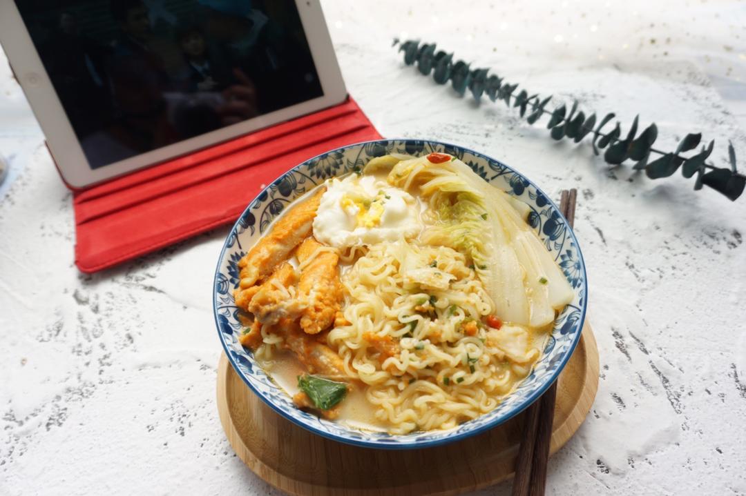 豪华版的煮方便面