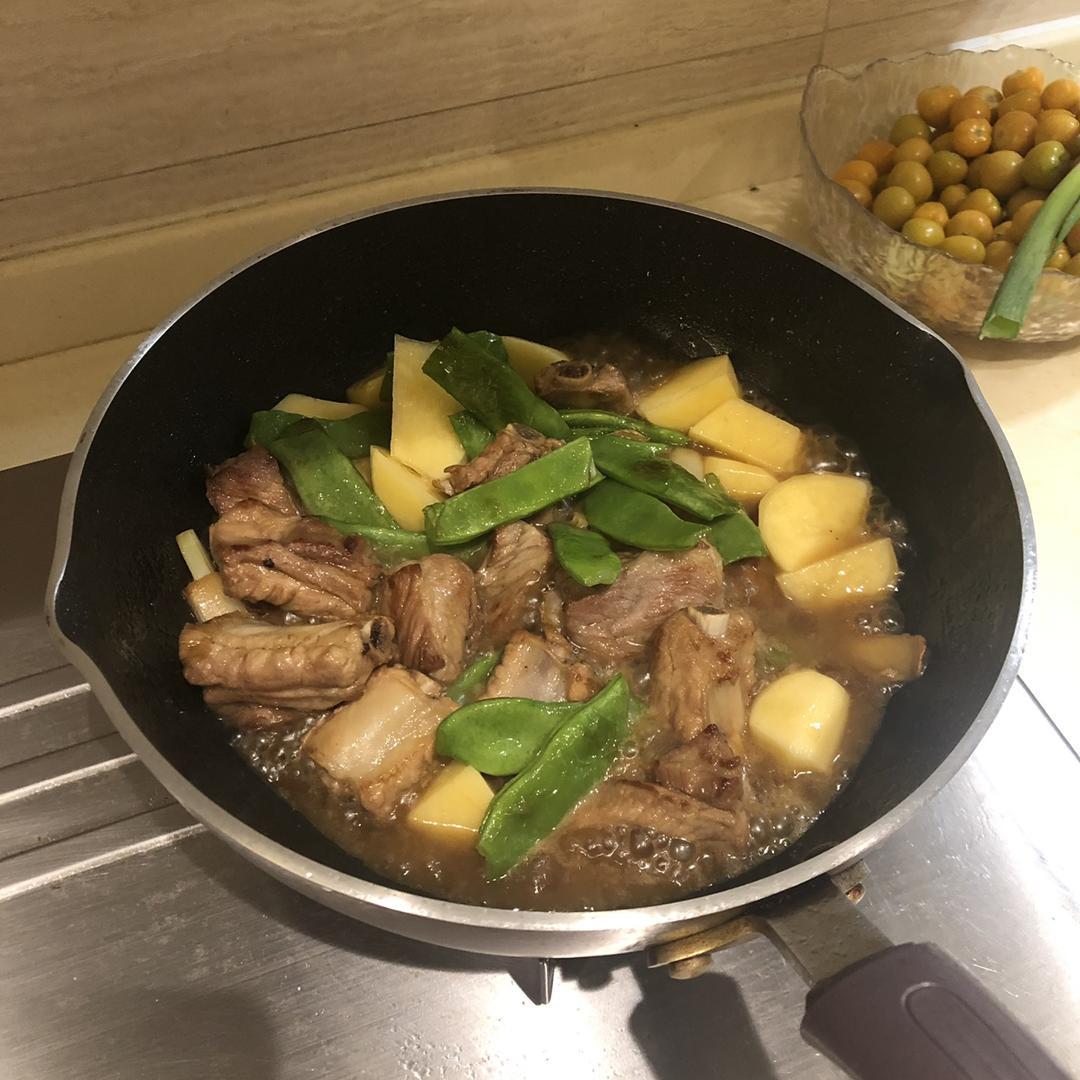 排骨炖土豆豆角