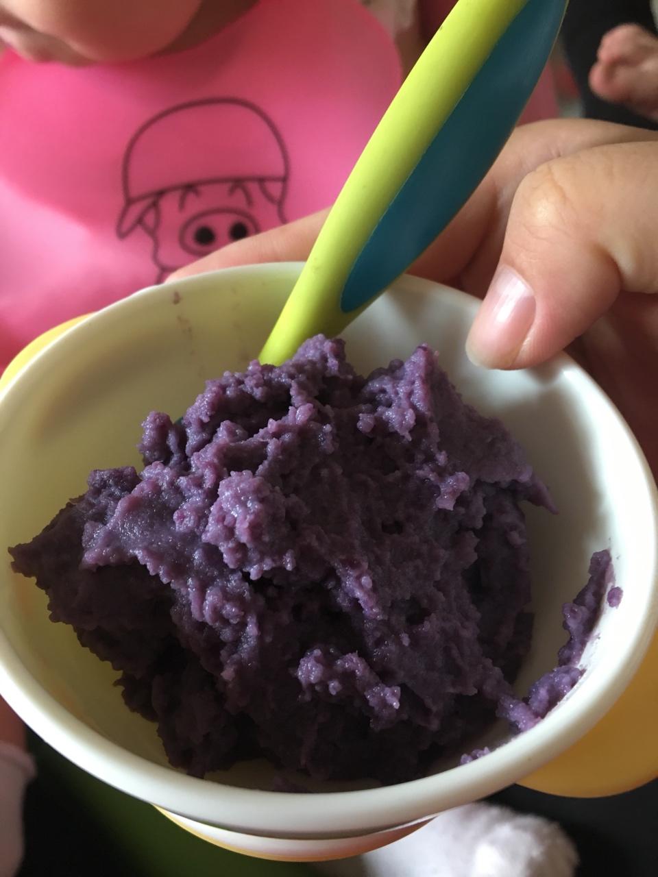 孝君01做的牛奶紫薯泥快手早餐