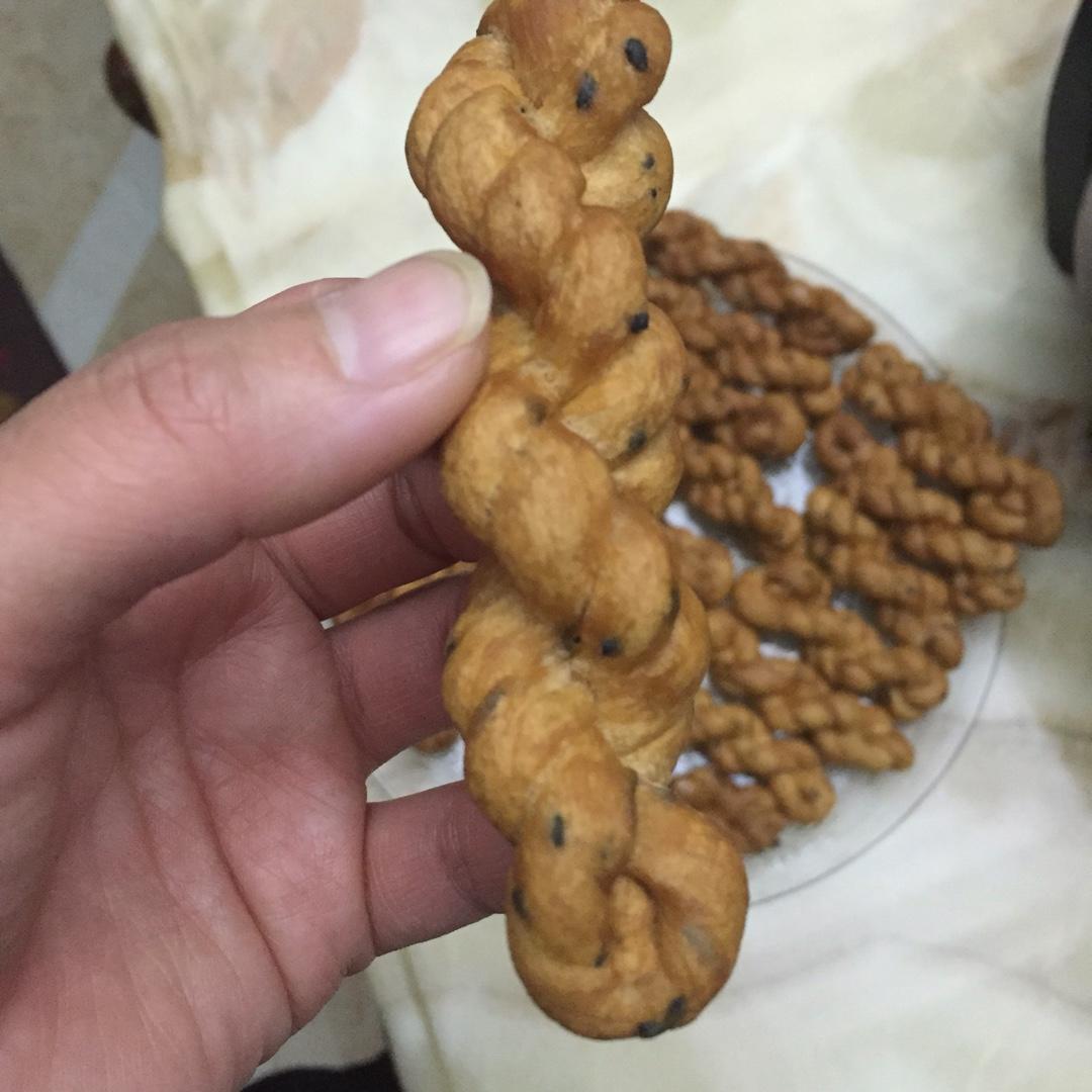 鸡蛋小麻花