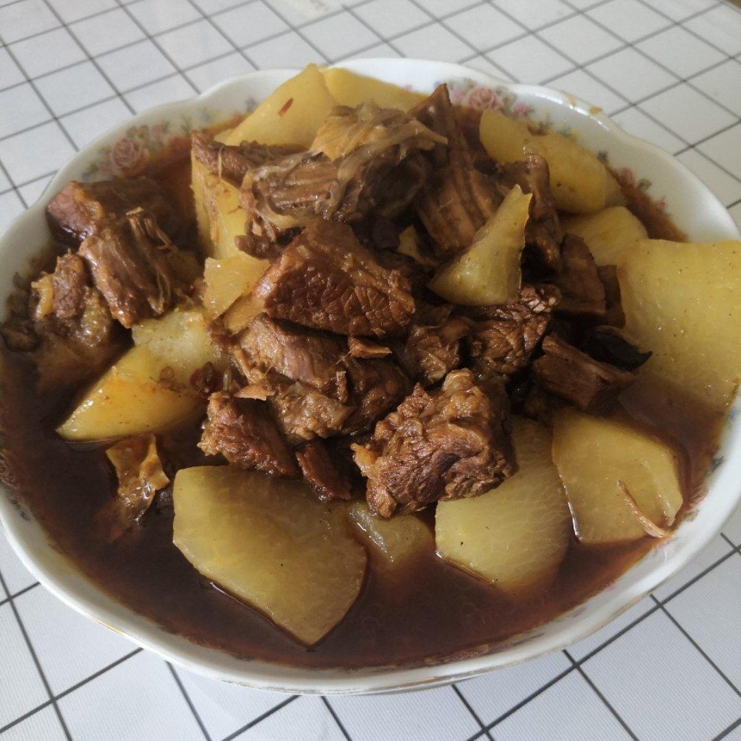 高压锅版萝卜牛腩