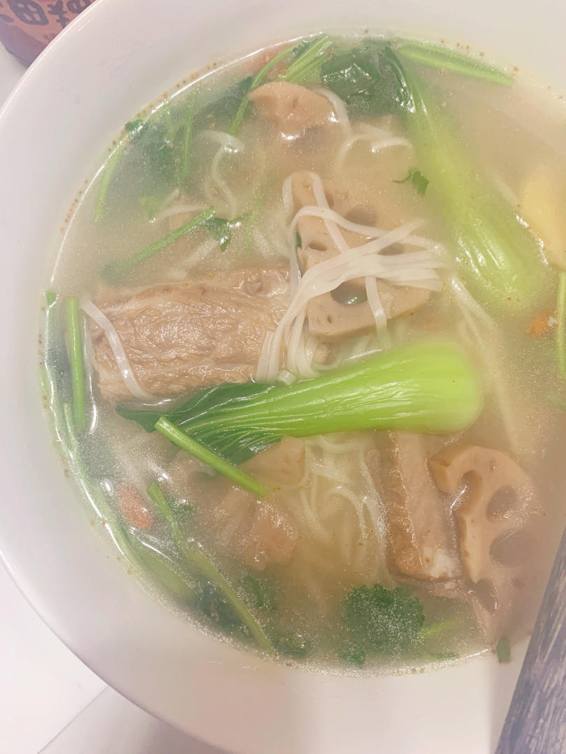 快手排骨面