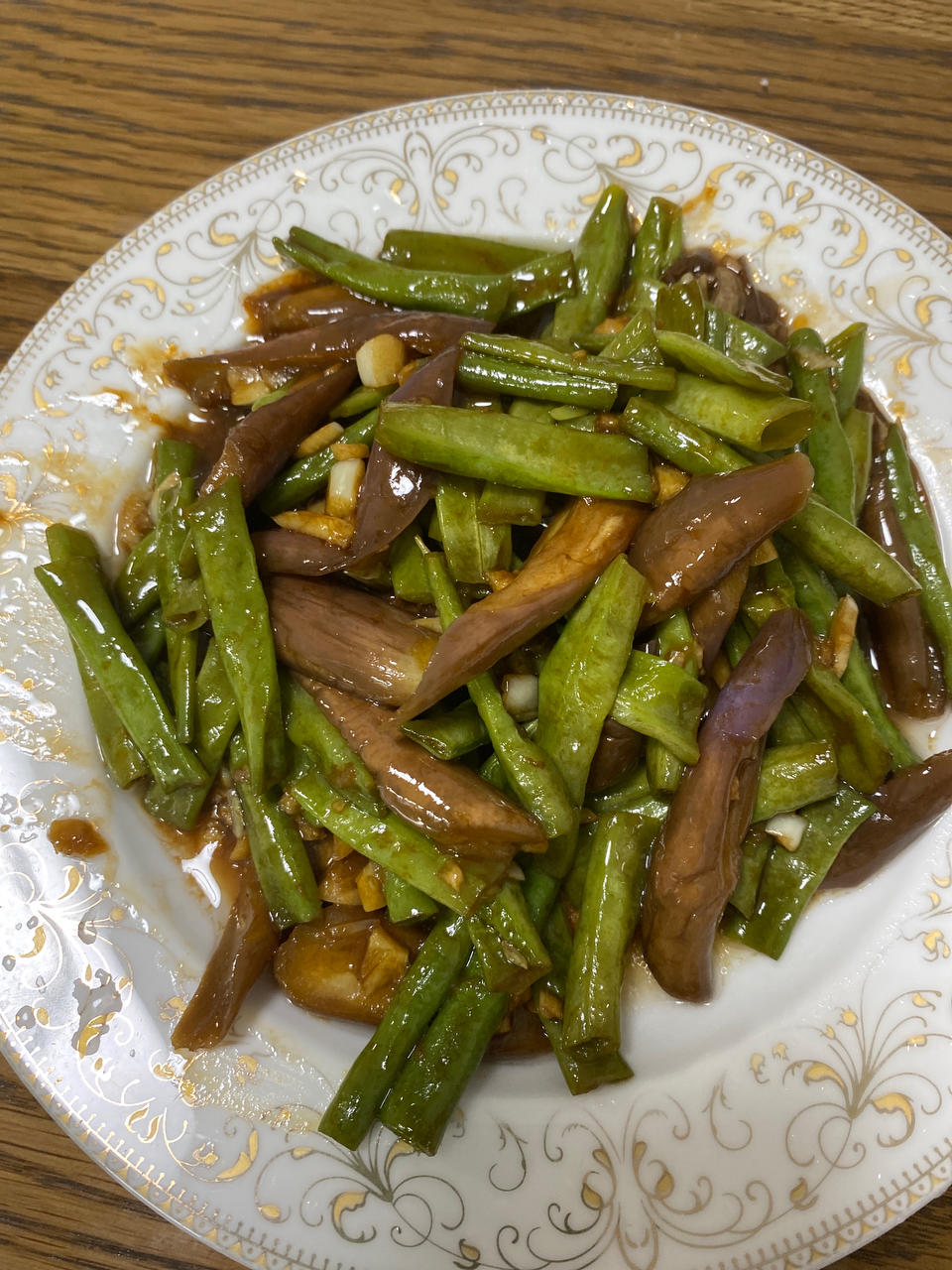 超级下饭的豆角烧茄子