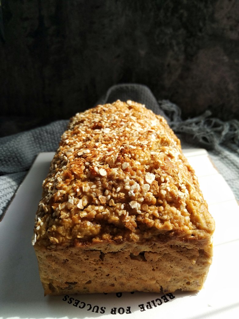 钢切燕麦快手蜂蜜面包丨健康·三餐