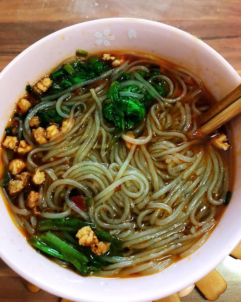 堂妈小厨——超好吃的酸辣粉