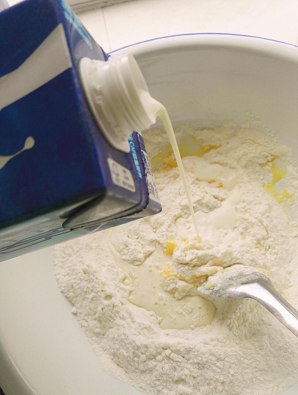 纯奶手撕吐司的做法 步骤1