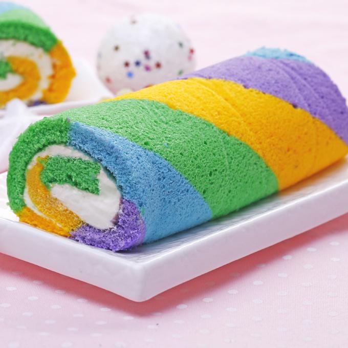 Bakingpie-彩虹蛋糕卷的做法