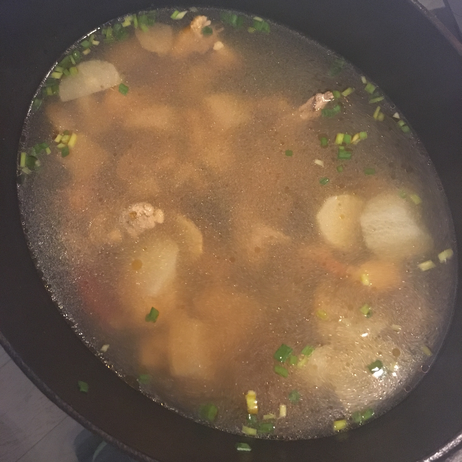 酸萝卜老鸭汤