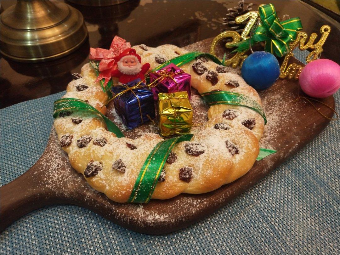 圣诞花环面包