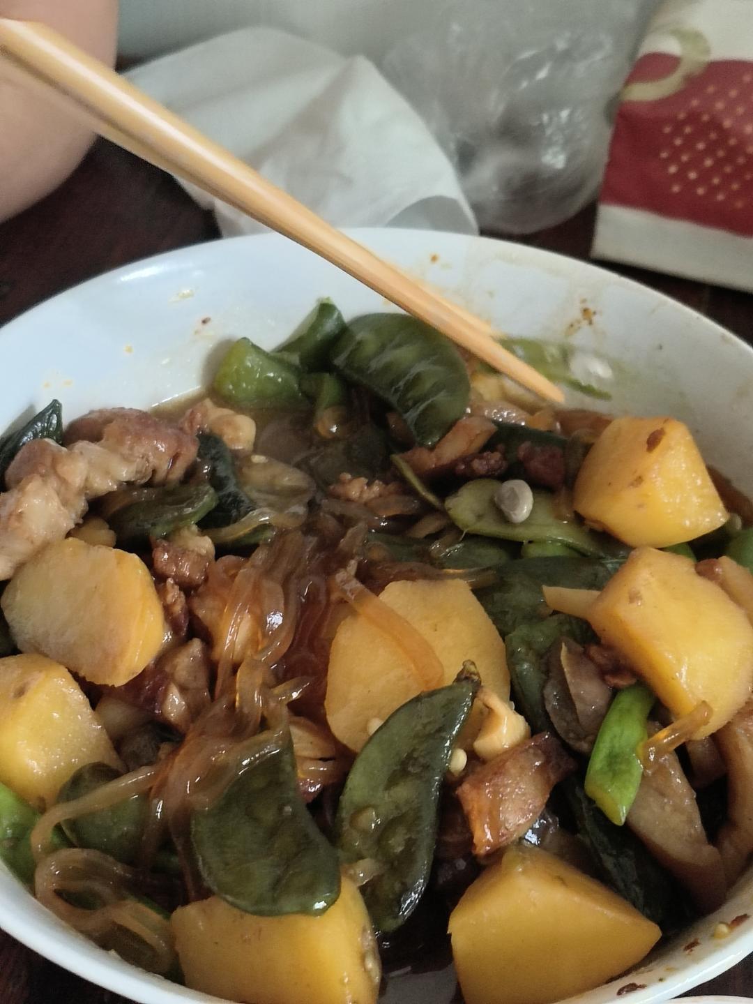 土豆芸豆五花肉