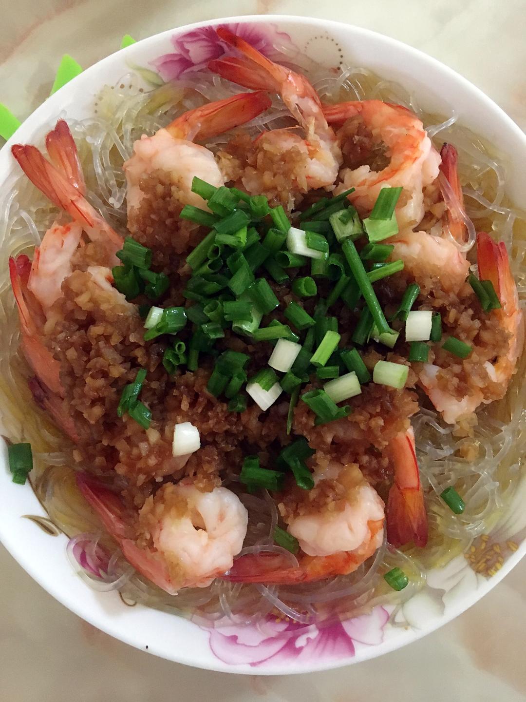 【蒜蓉粉丝蒸虾的做法步骤图,怎么做好吃】露_och8_下厨房