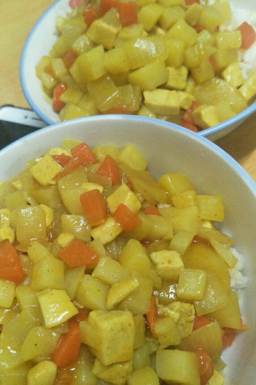 咖喱鸡肉饭