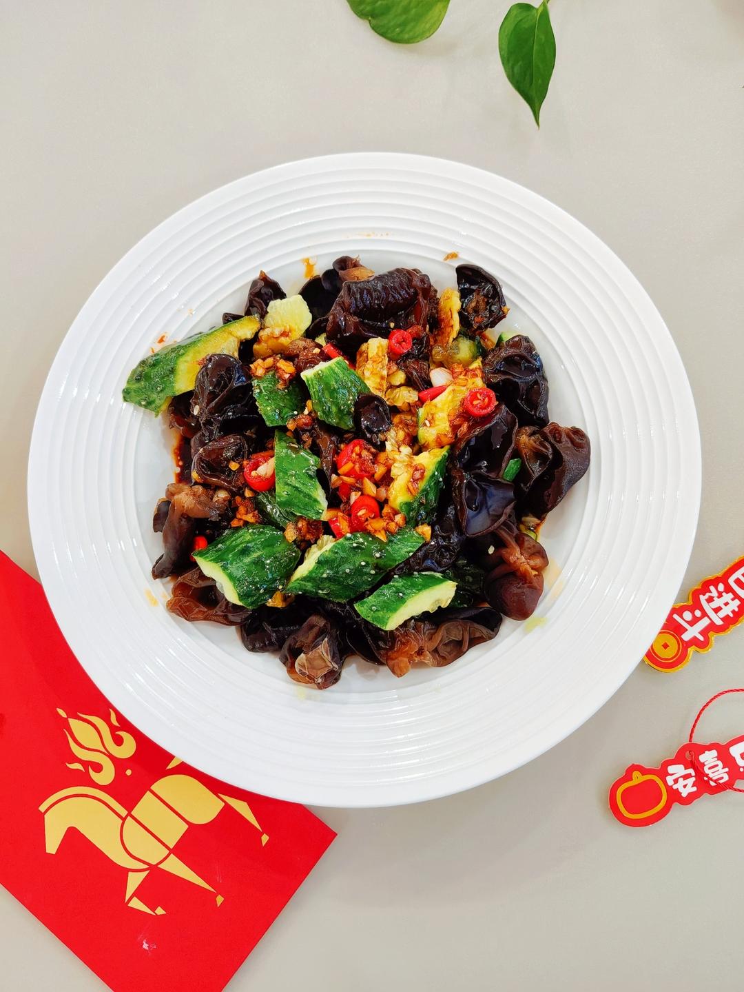 黄瓜拌木耳｜夏日掉秤菜