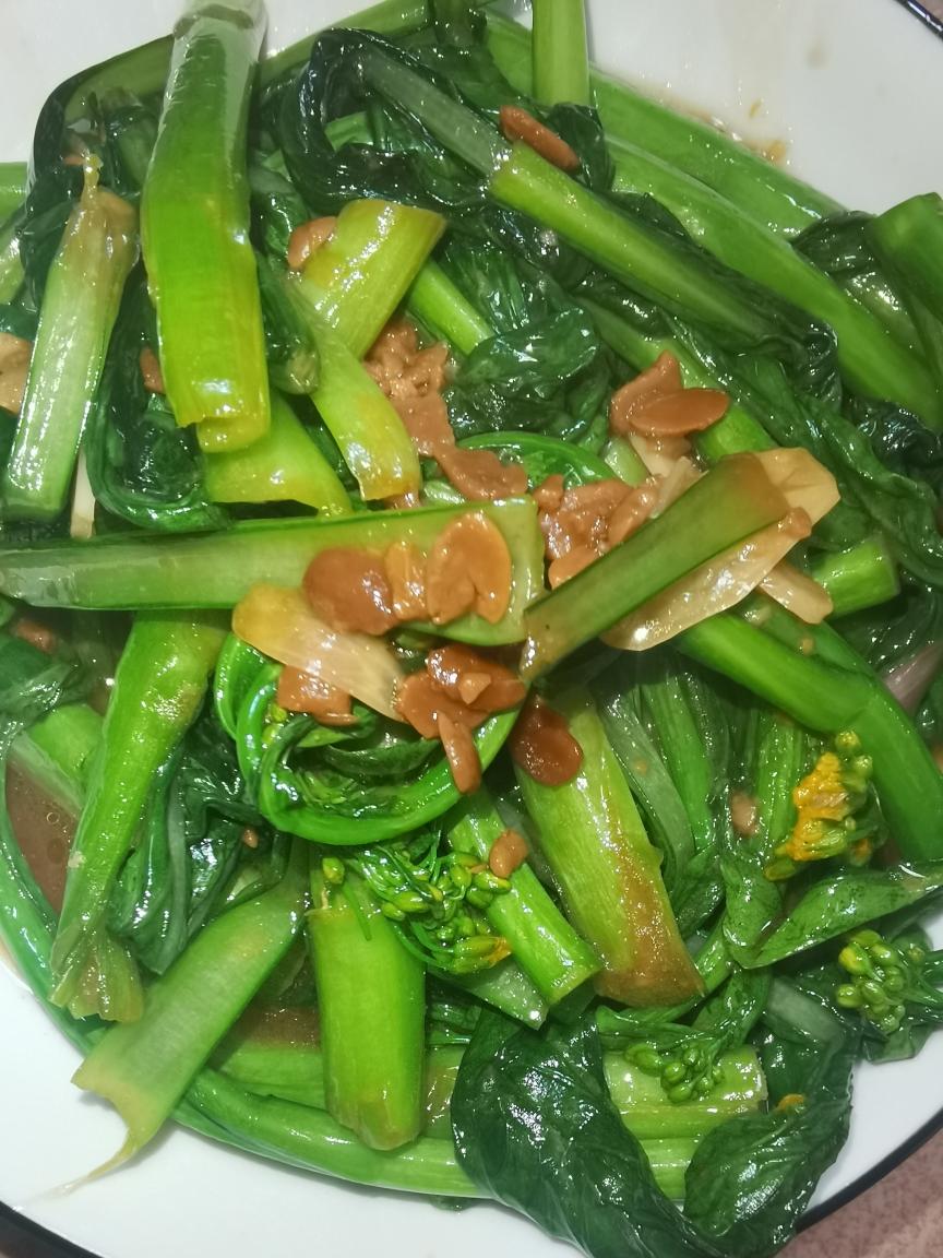 炒菜心（炒菜薹）的做法