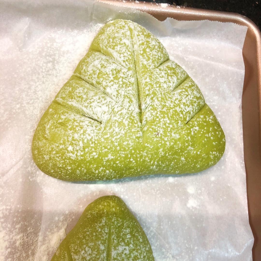抹茶软欧（蜜豆奶酪馅）