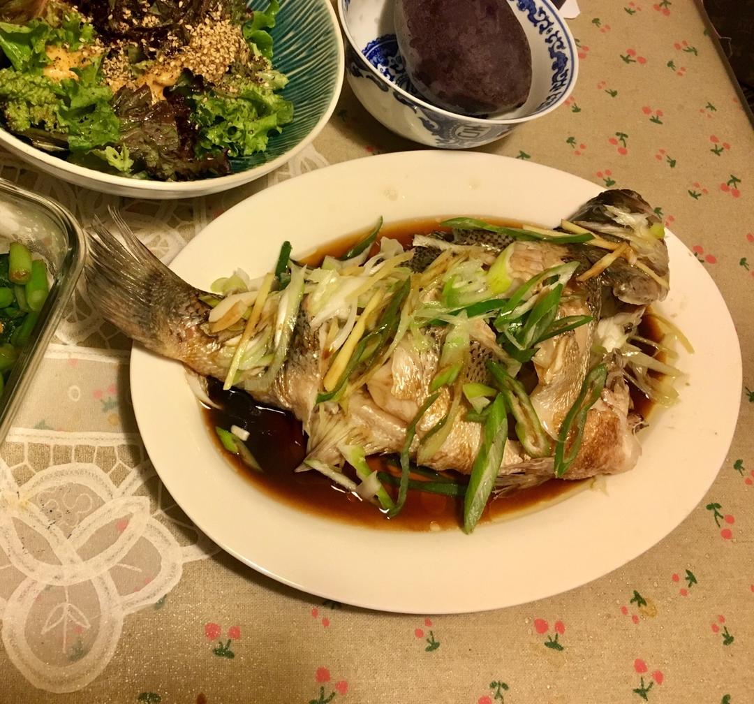 清蒸鲈鱼