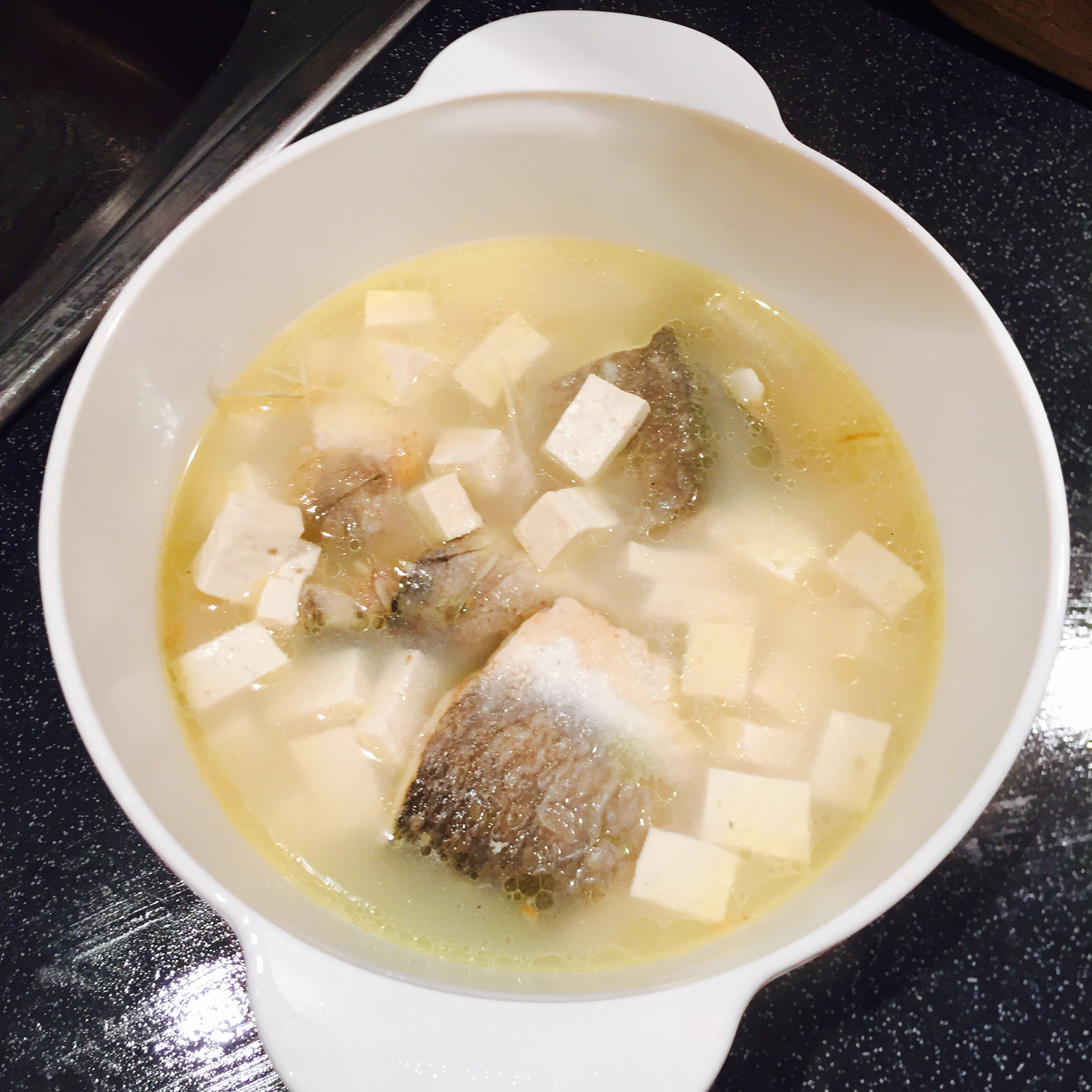 奶白鲫鱼汤