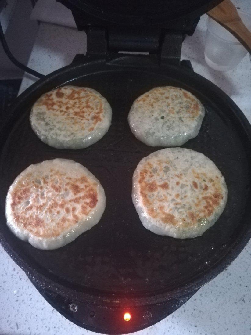 韭菜鸡蛋馅饼