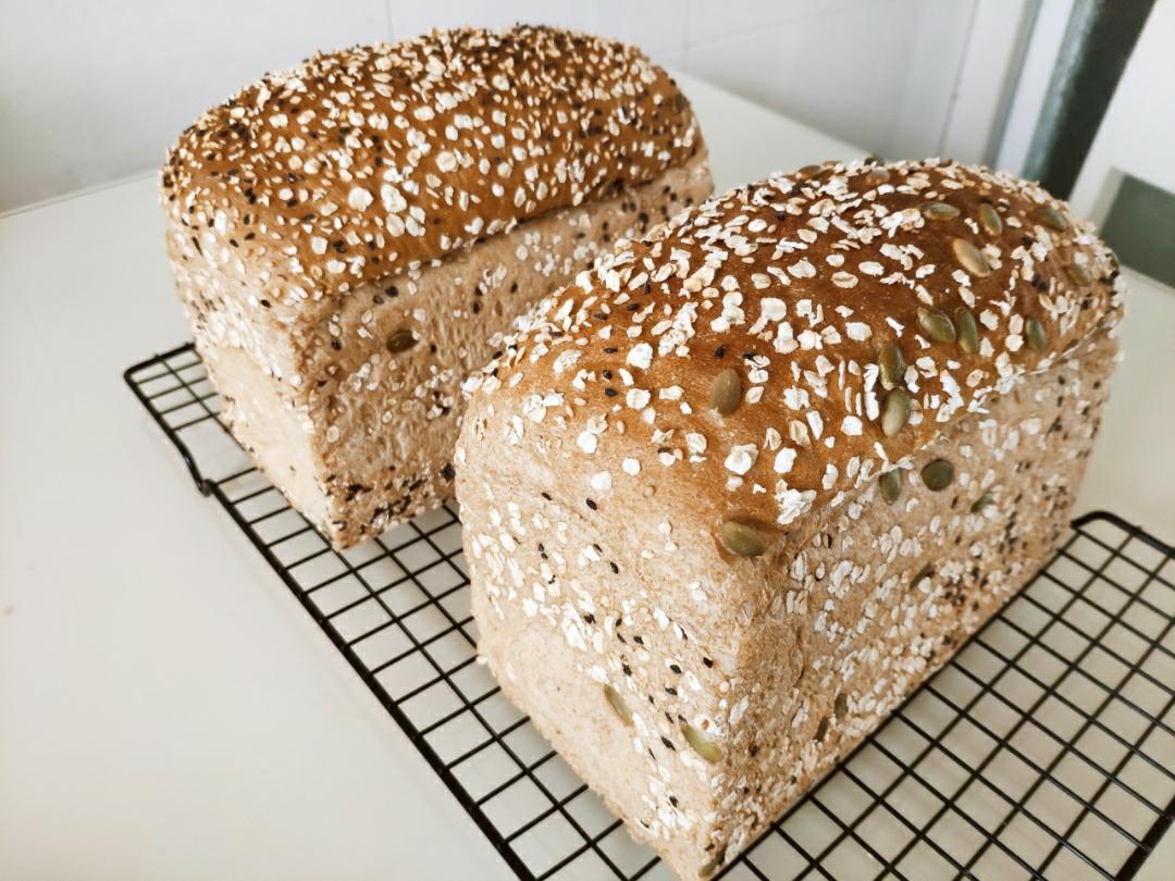 全麦吐司（50%全麦含量）低卡，低热量