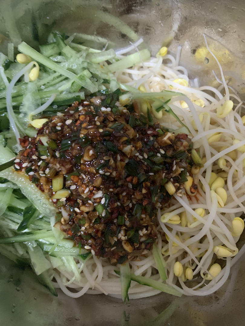 夏日快手凉拌面