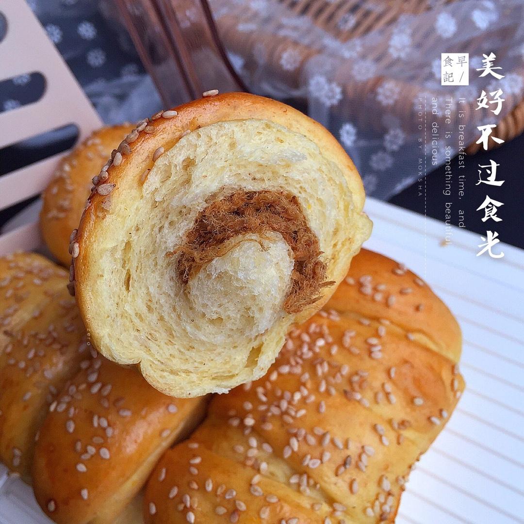 南瓜全麦肉松卷