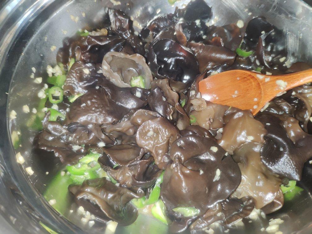 凉拌木耳