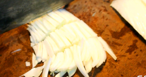 白菜梆炒肉丝的做法 步骤1