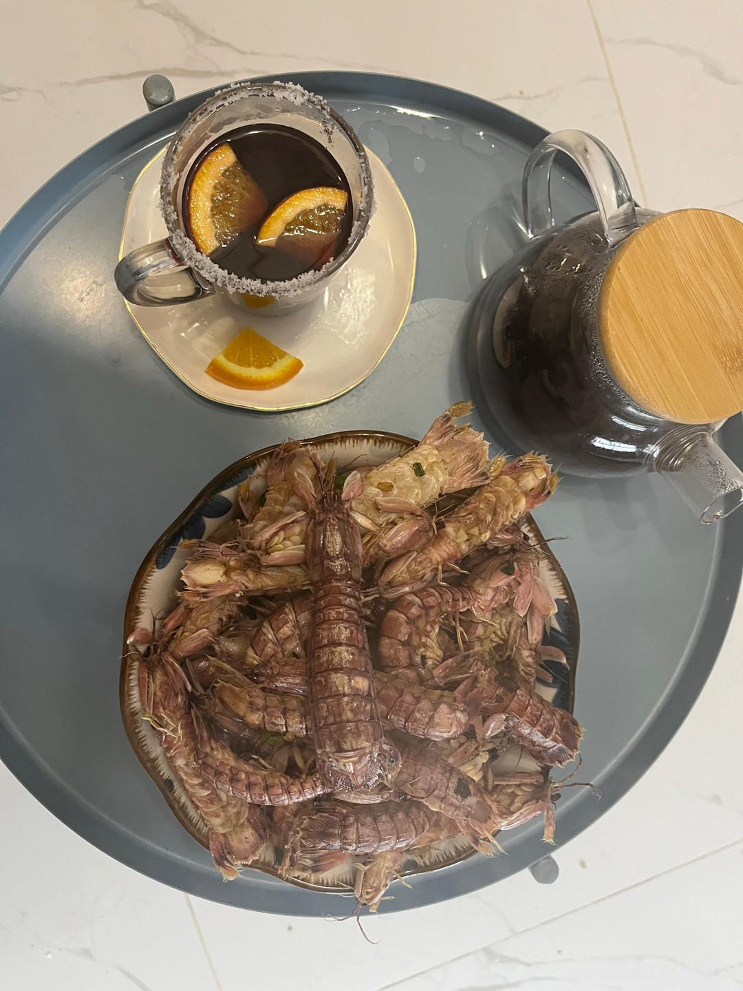 无油炸版的椒盐皮皮虾和巧拨虾壳的方法