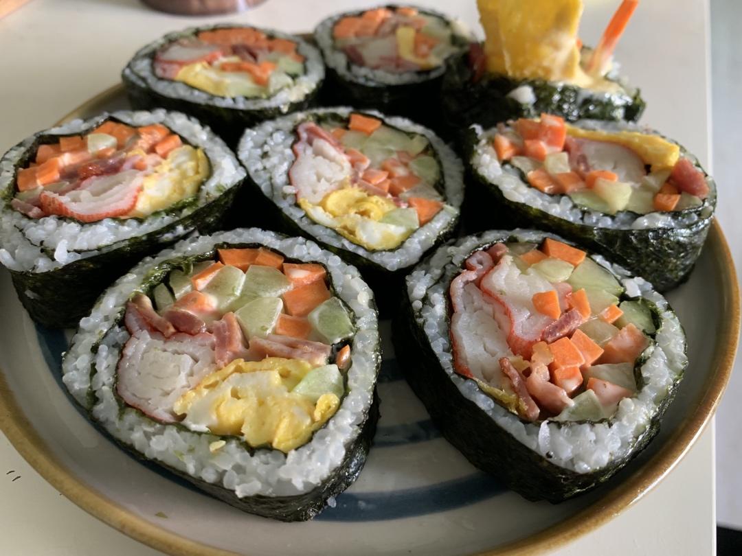 高颜值的紫菜包饭