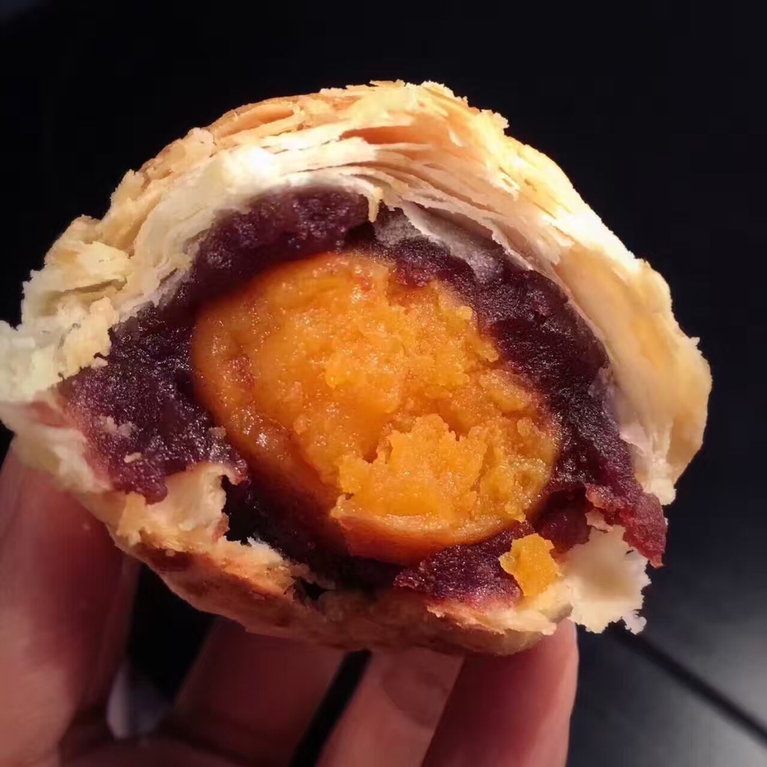 徐胖胖吃不胖做的蛋黄酥