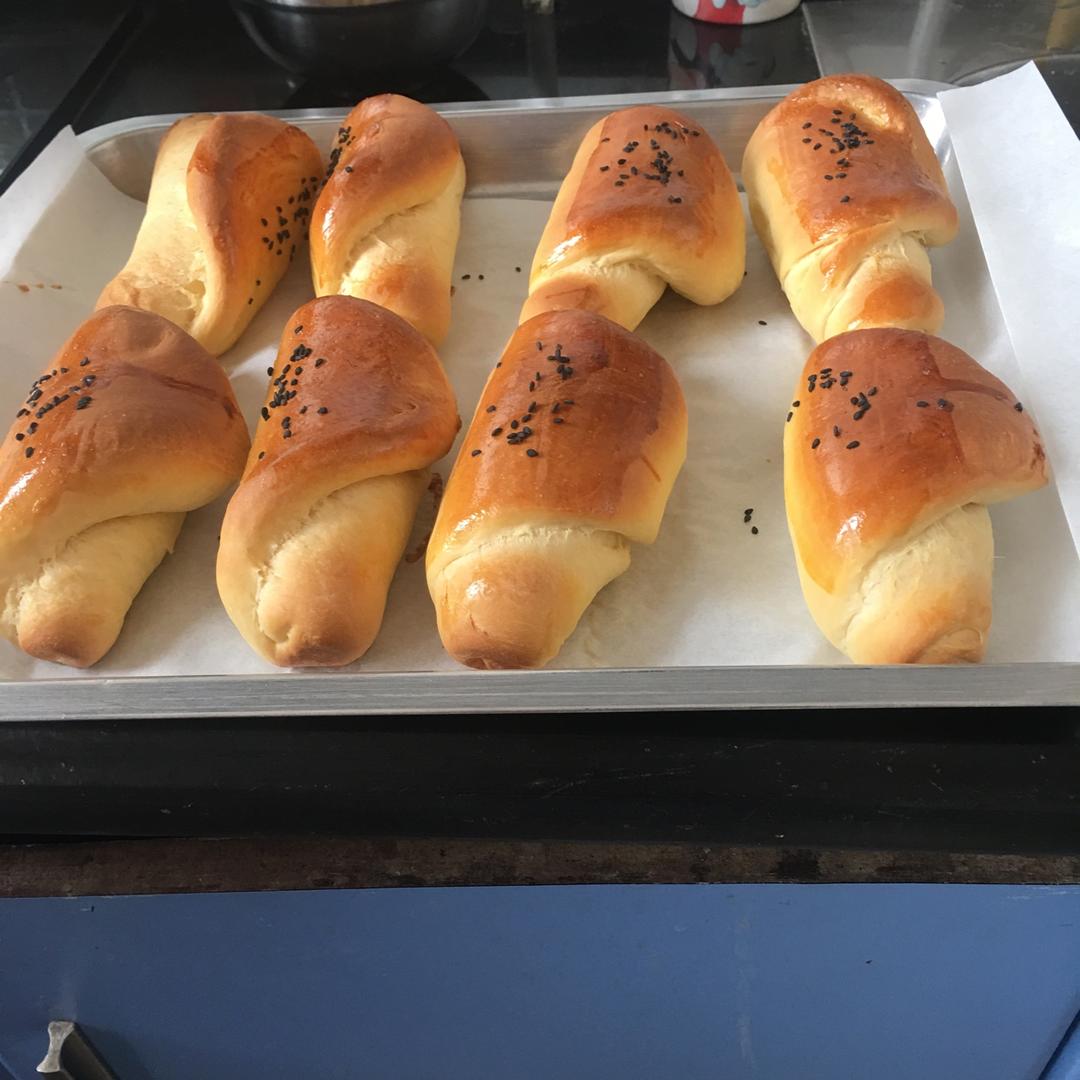 黄油牛角包